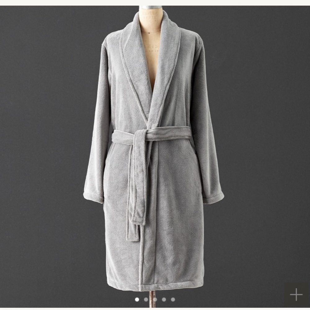 Restoration Hardware Luxury Plush Spa Robe
